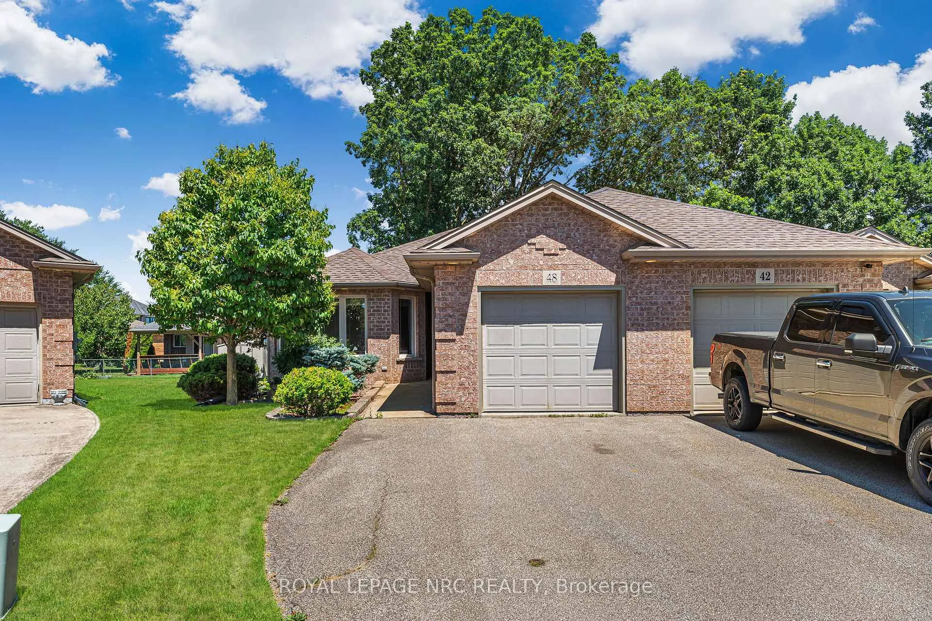 Photo 1 of 48 Bridgewater Court, Welland, N. Welland — HOMEH