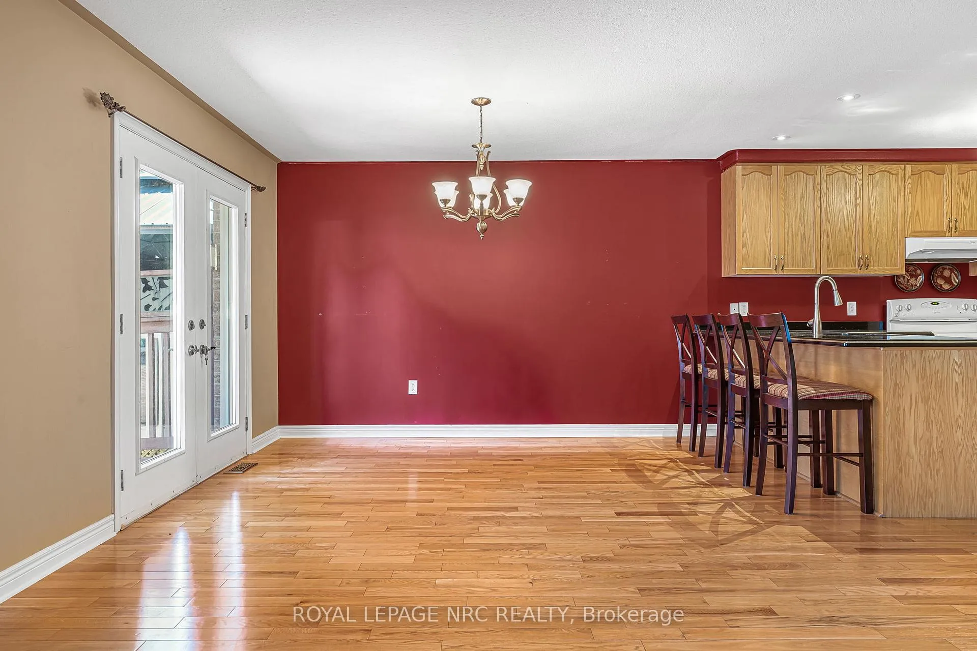 Photo 18 of 48 Bridgewater Court, Welland, N. Welland — HOMEH