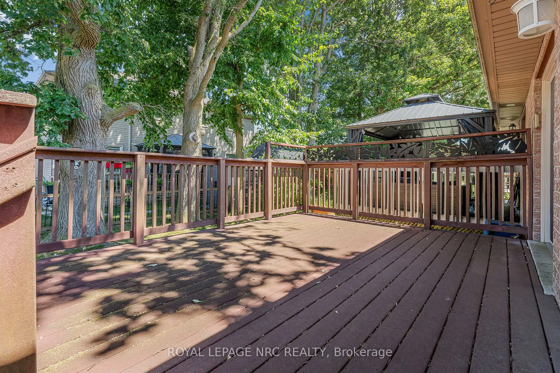 Photo 32 of 48 Bridgewater Court, Welland, N. Welland — HOMEH