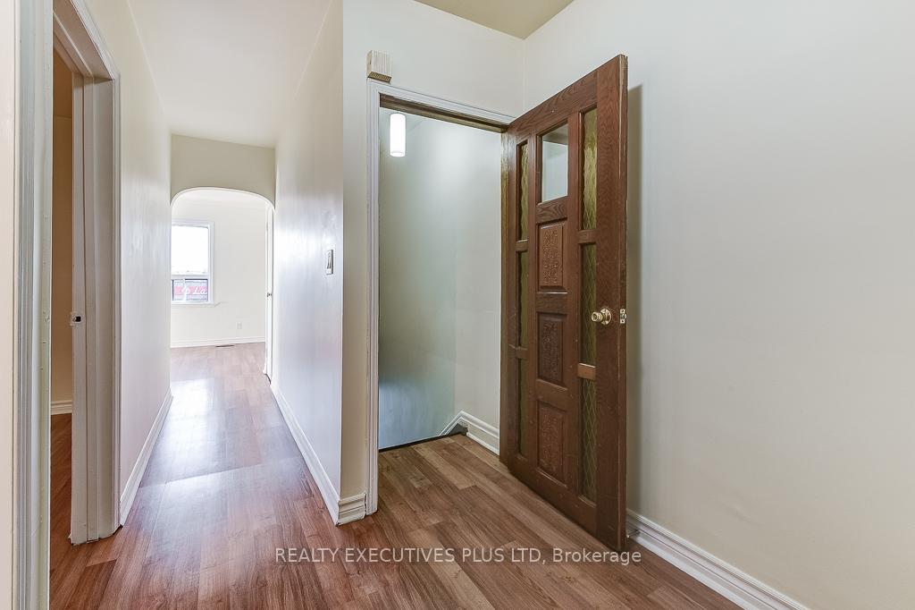 Photo 6 of 568 Rogers Road, Toronto, Keelesdale-Eglinton West — HOMEH