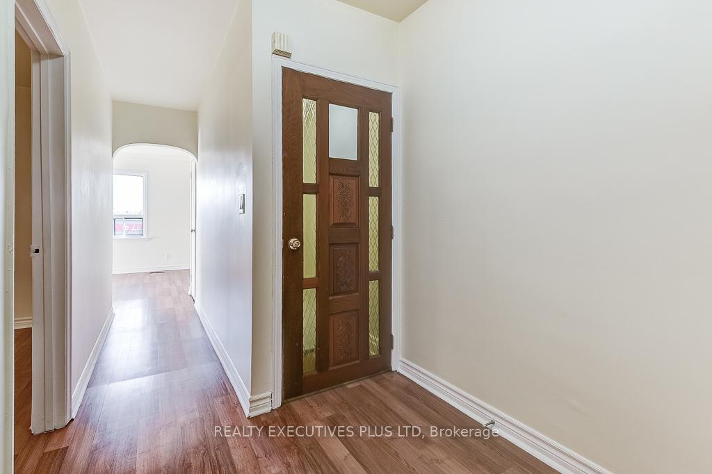 Photo 7 of 568 Rogers Road, Toronto, Keelesdale-Eglinton West — HOMEH