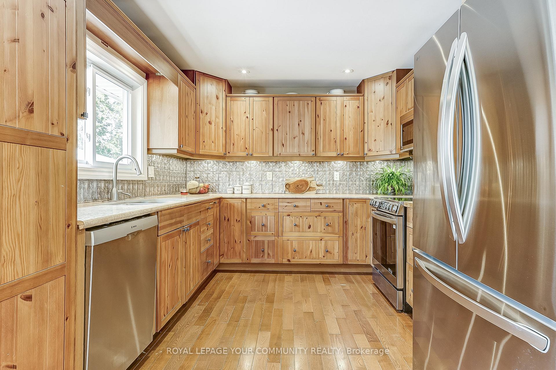 Photo 9 of 6 North Street, Uxbridge — HOMEH