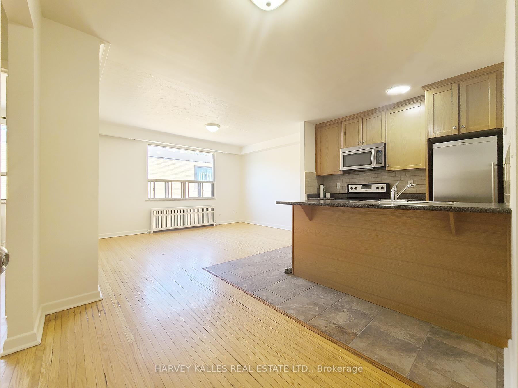 Photo 4 of Unit 308, 500 Gilbert Avenue, Toronto, Caledonia-Fairbank — HOMEH