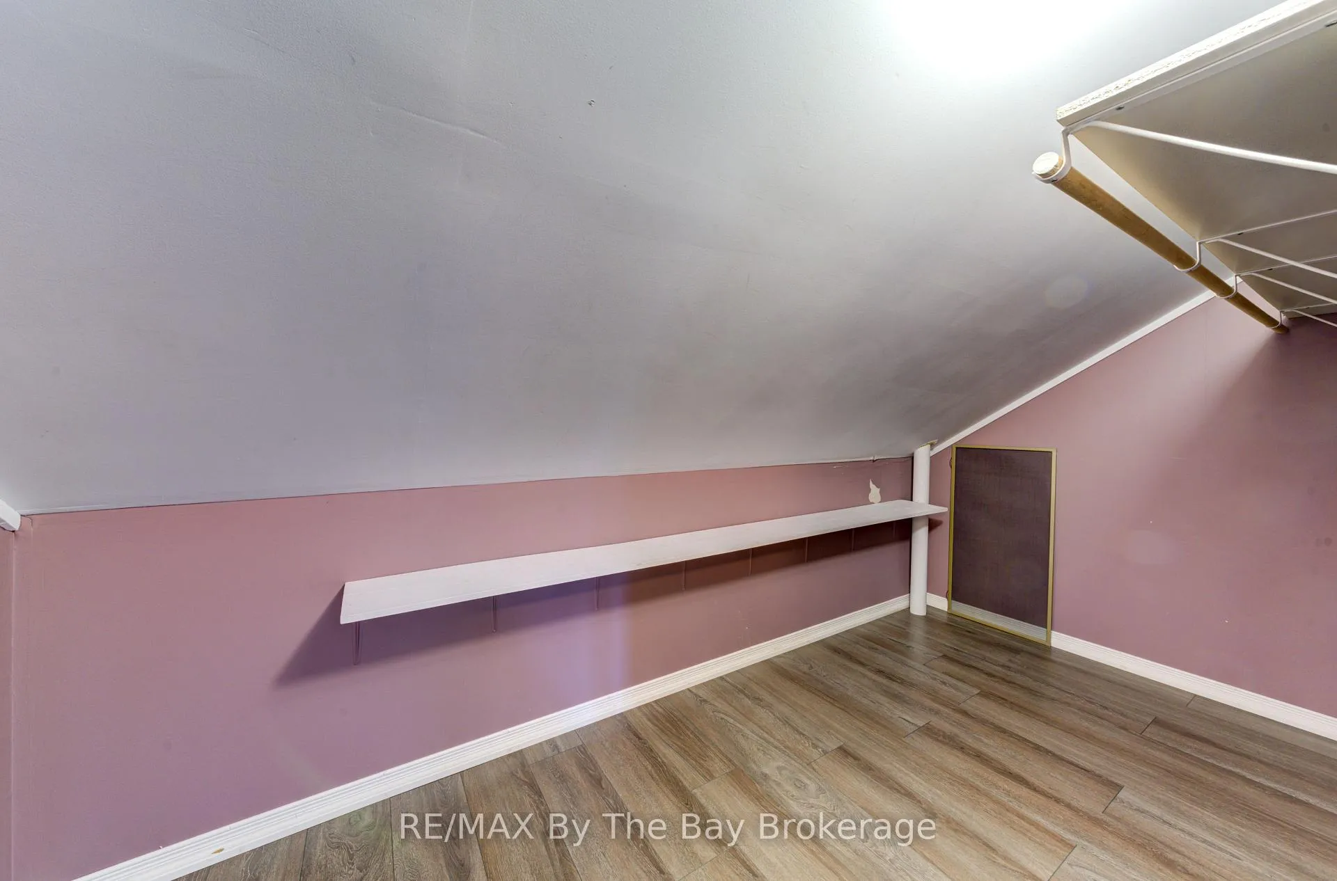 Photo 28 of 15 Willow Street, Wasaga Beach — HOMEH