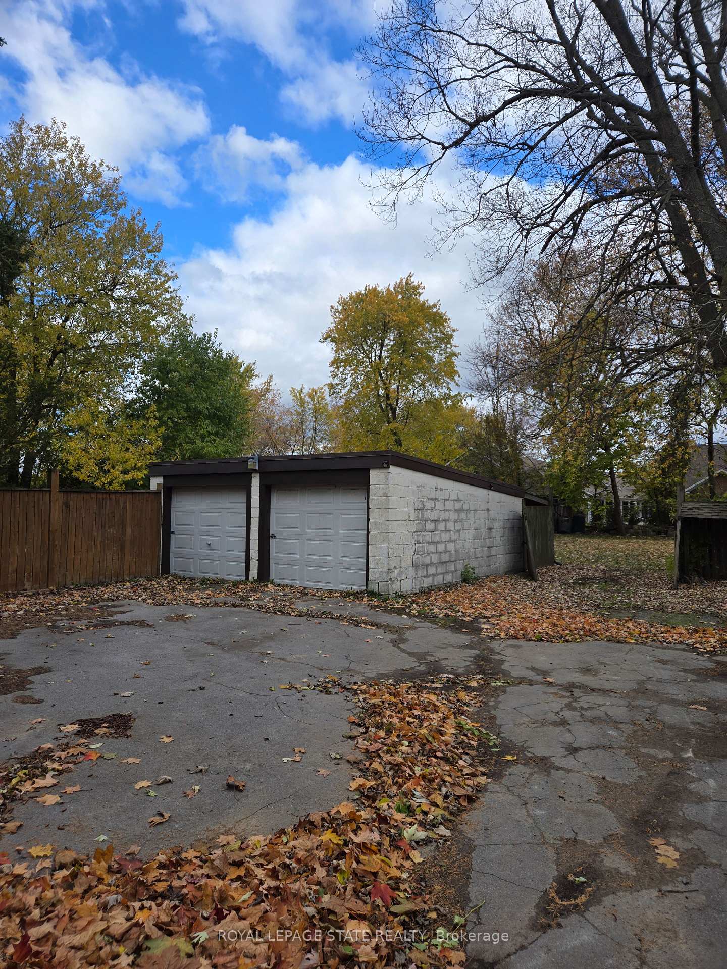 Photo 3 of 164 Thorold Road, Welland, N. Welland — HOMEH