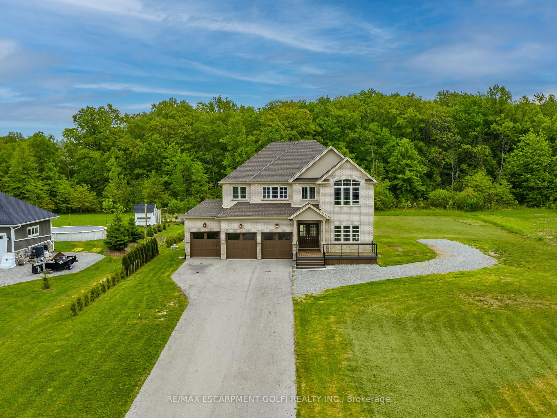 Front of 50937 Memme Court