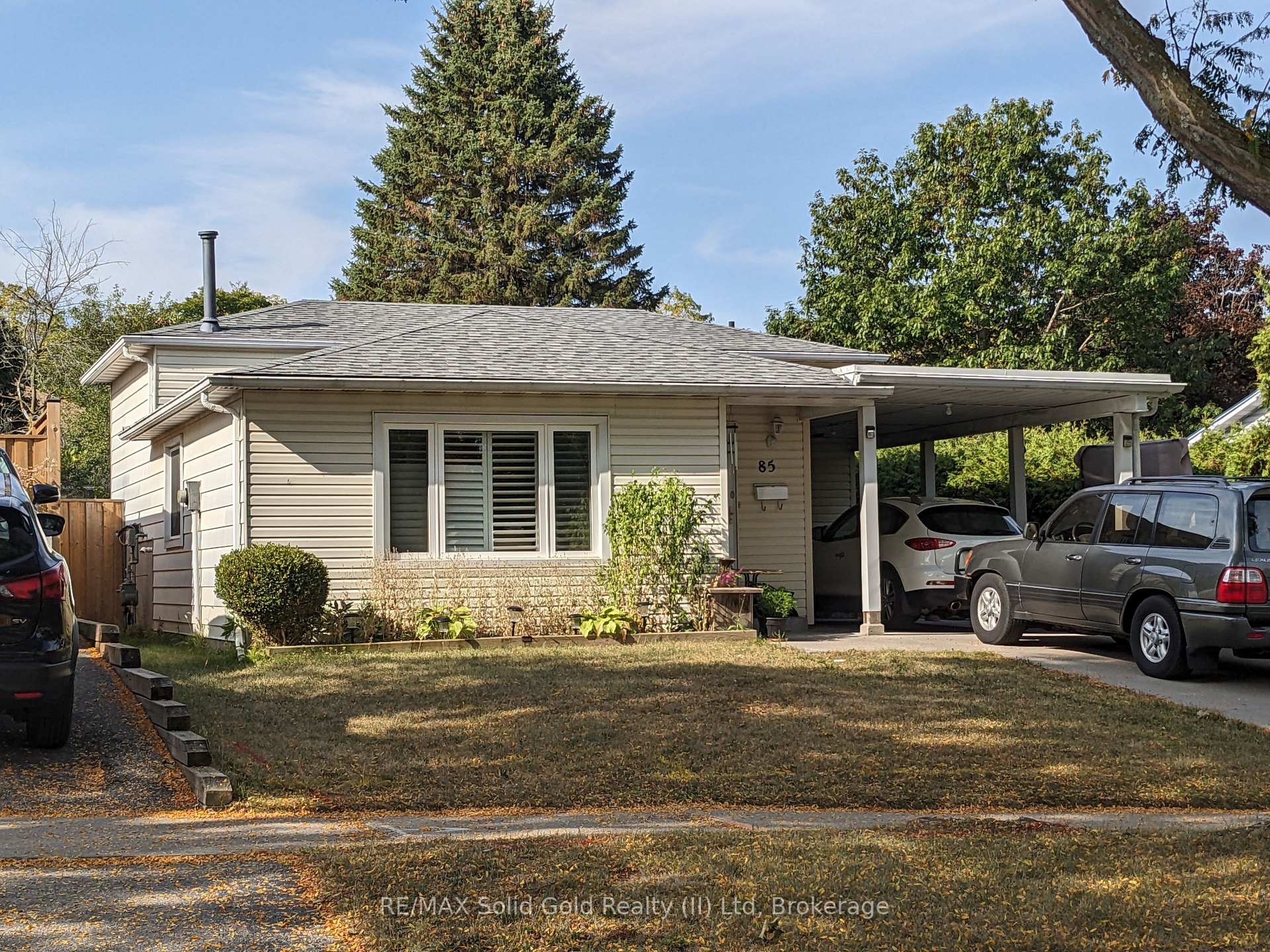 Photo 1 of 85 Christopher Drive, Waterloo — HOMEH