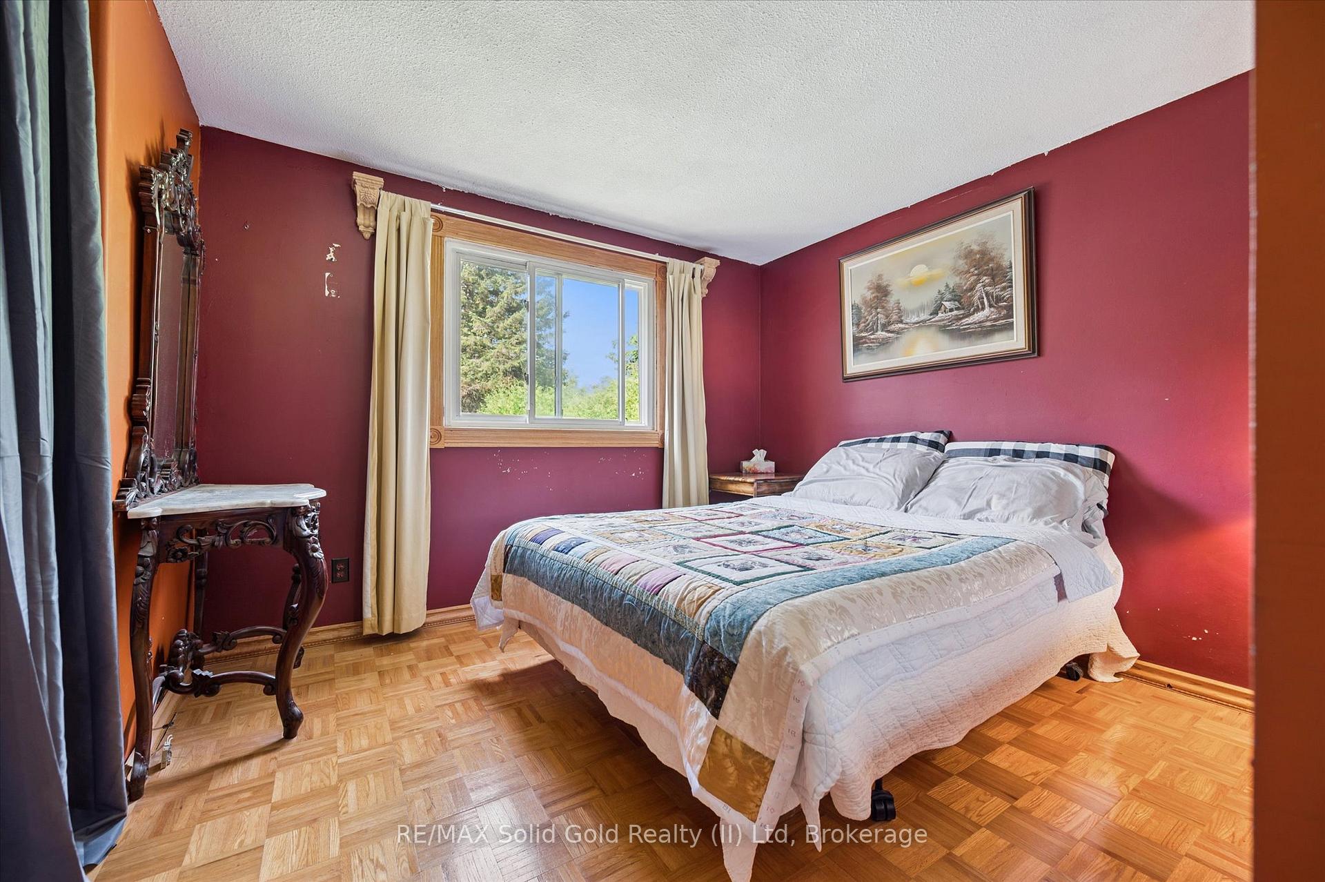 Photo 25 of 85 Christopher Drive, Waterloo — HOMEH