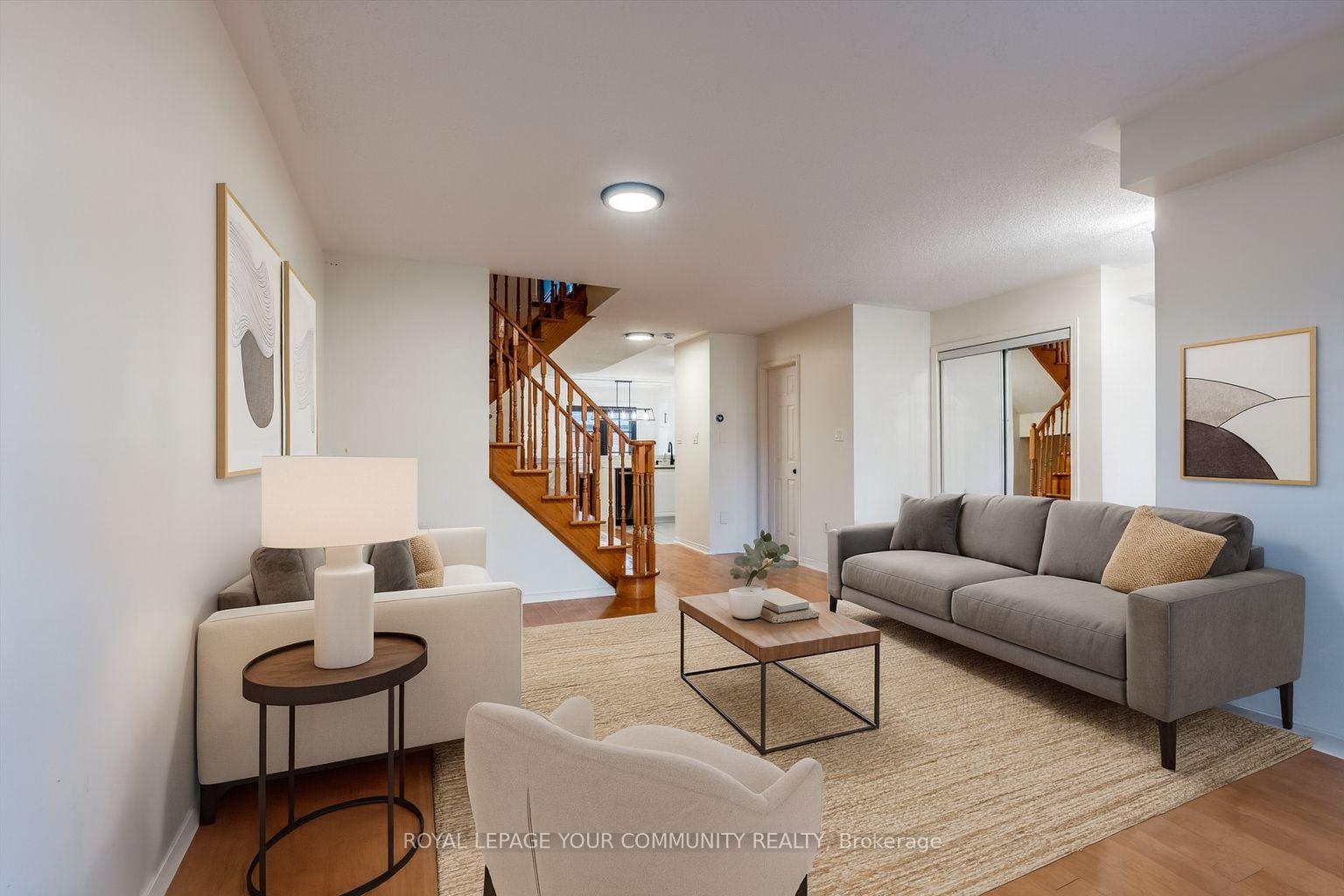 Photo 4 of 17 Castle Park Boulevard, Vaughan, Sonoma Heights — HOMEH