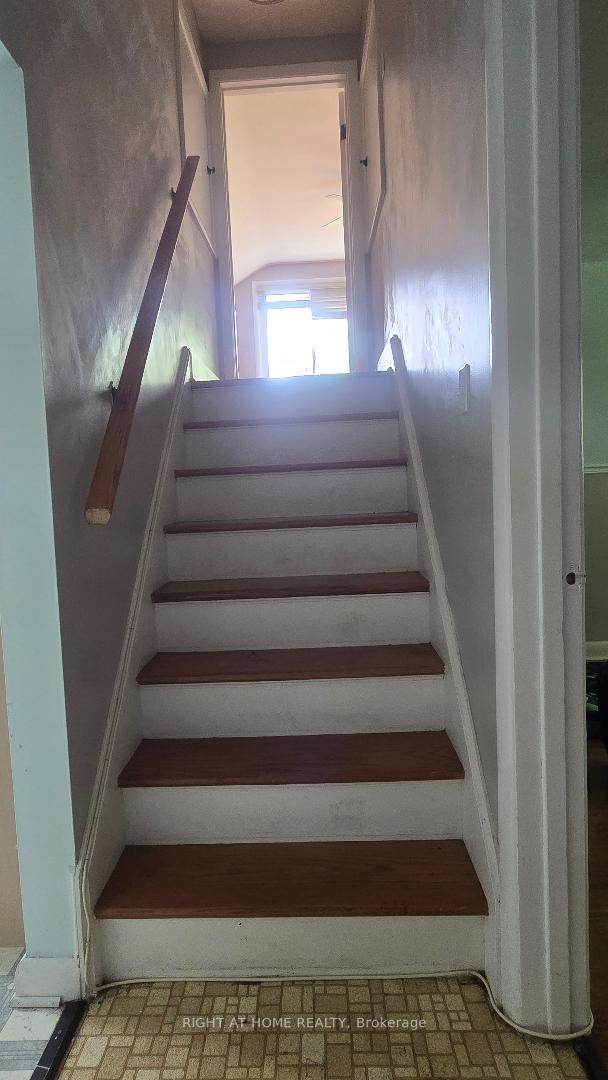 Photo 8 of 55 Weber Street S, Waterloo — HOMEH