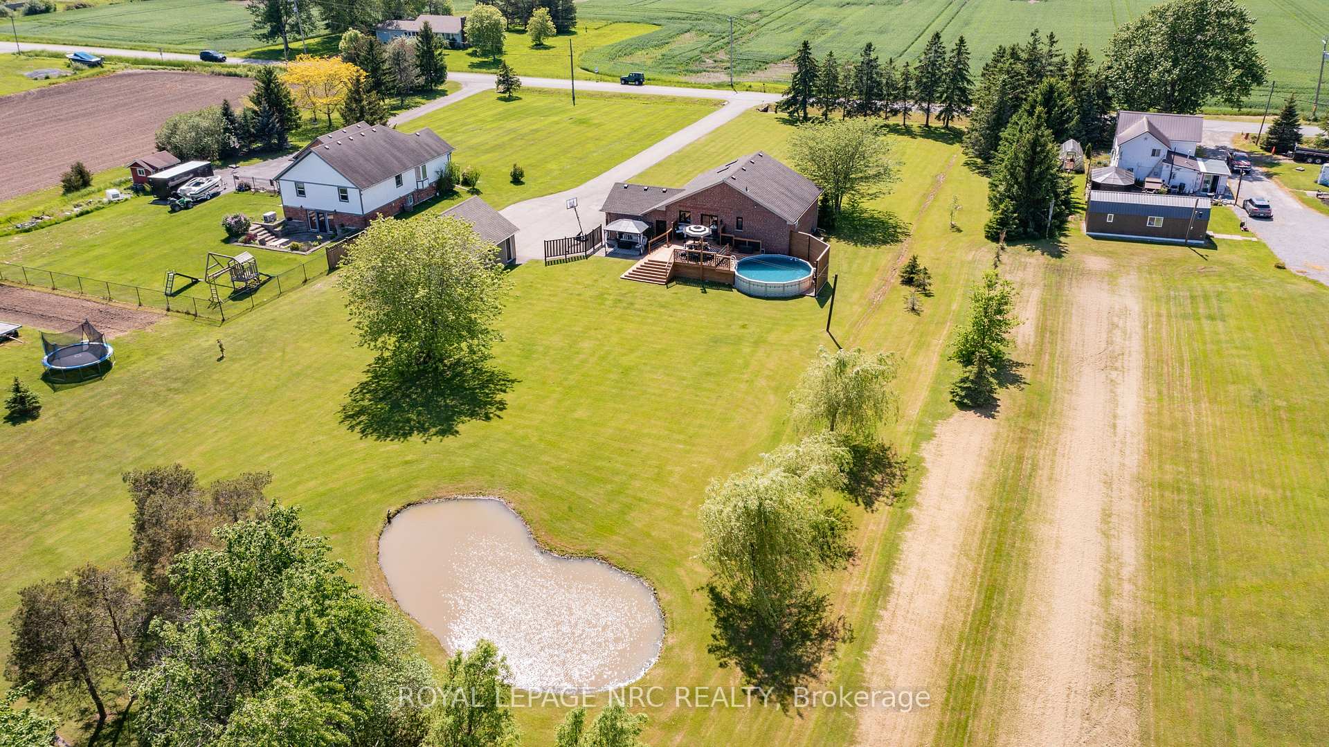 Photo 9 of 11635 Burnaby Road, Wainfleet, Lakeshore — HOMEH