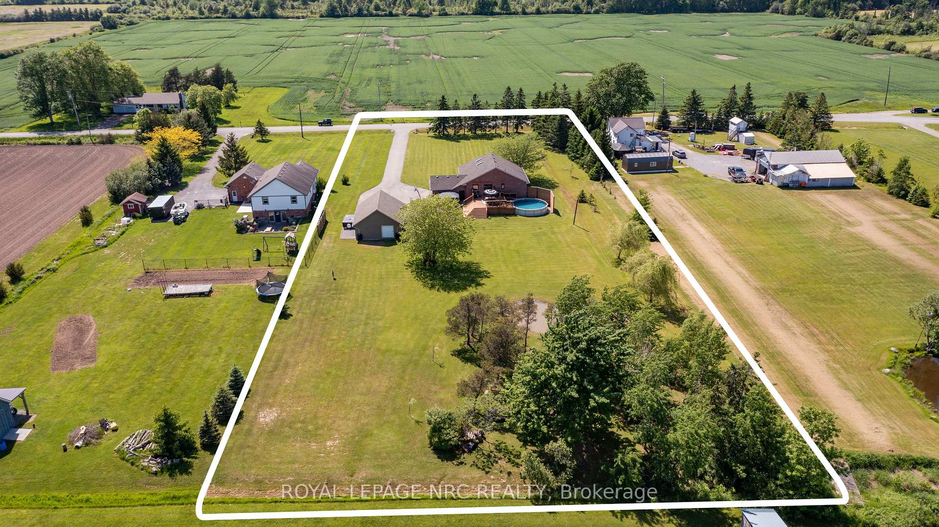 Photo 10 of 11635 Burnaby Road, Wainfleet, Lakeshore — HOMEH