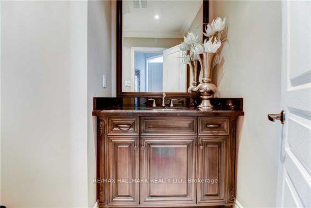 Photo 10 of 6 Camden Drive, Vaughan, Patterson — HOMEH
