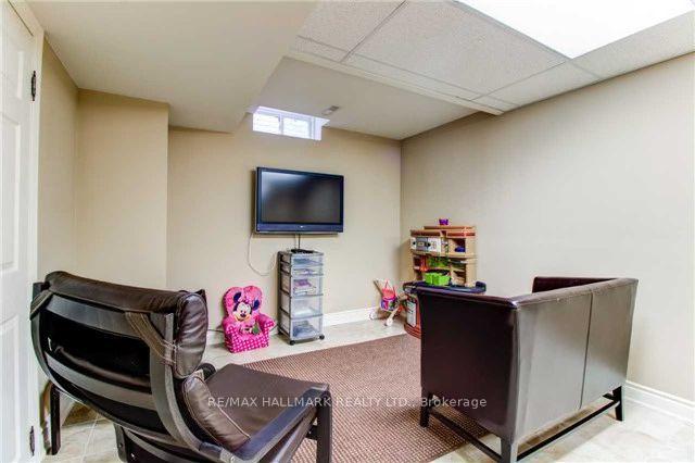 Photo 16 of 6 Camden Drive, Vaughan, Patterson — HOMEH