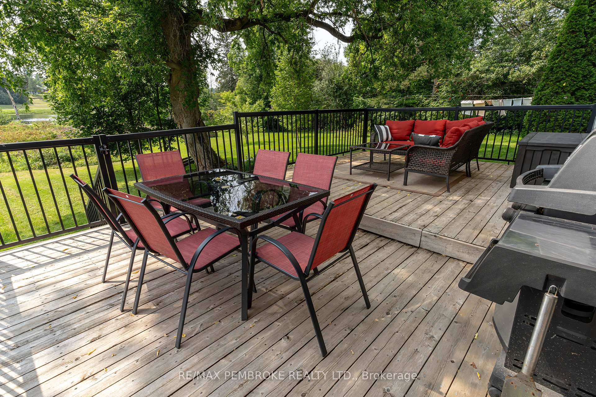 Photo 5 of 138 Jane Street, Bonnechere Valley, Eganville/Bonnechere Twp — HOMEH