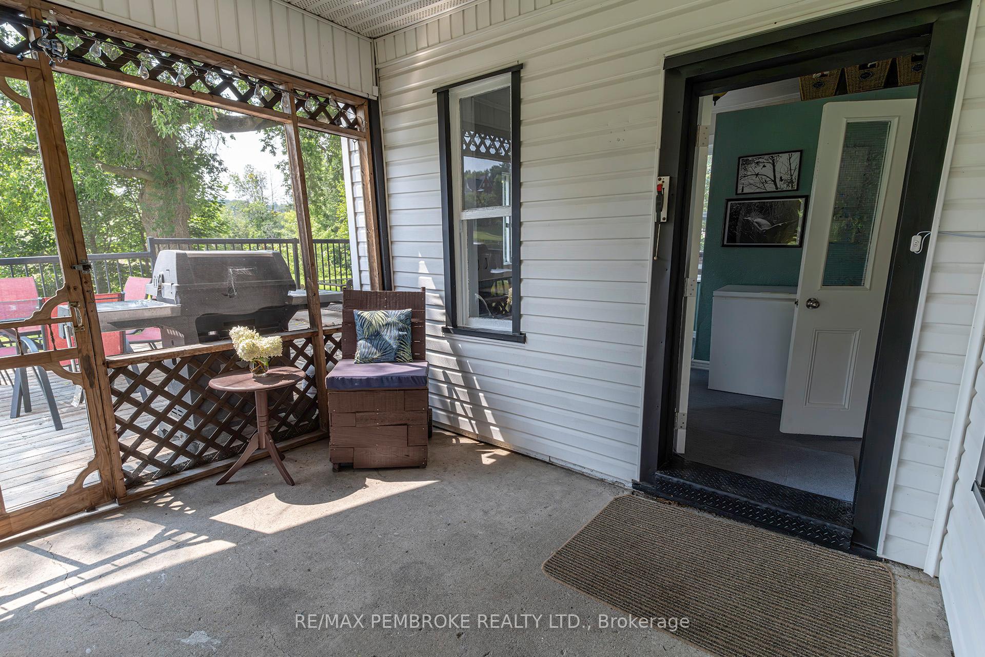 Photo 21 of 138 Jane Street, Bonnechere Valley, Eganville/Bonnechere Twp — HOMEH