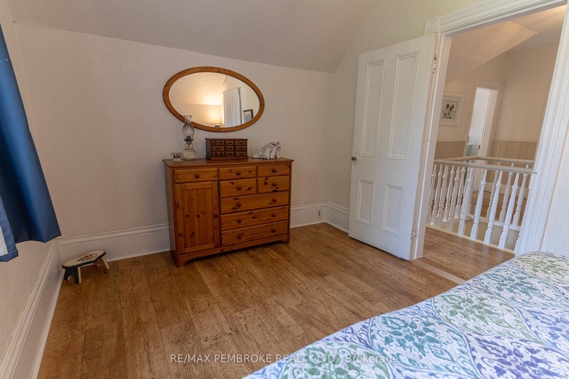 Photo 34 of 138 Jane Street, Bonnechere Valley, Eganville/Bonnechere Twp — HOMEH