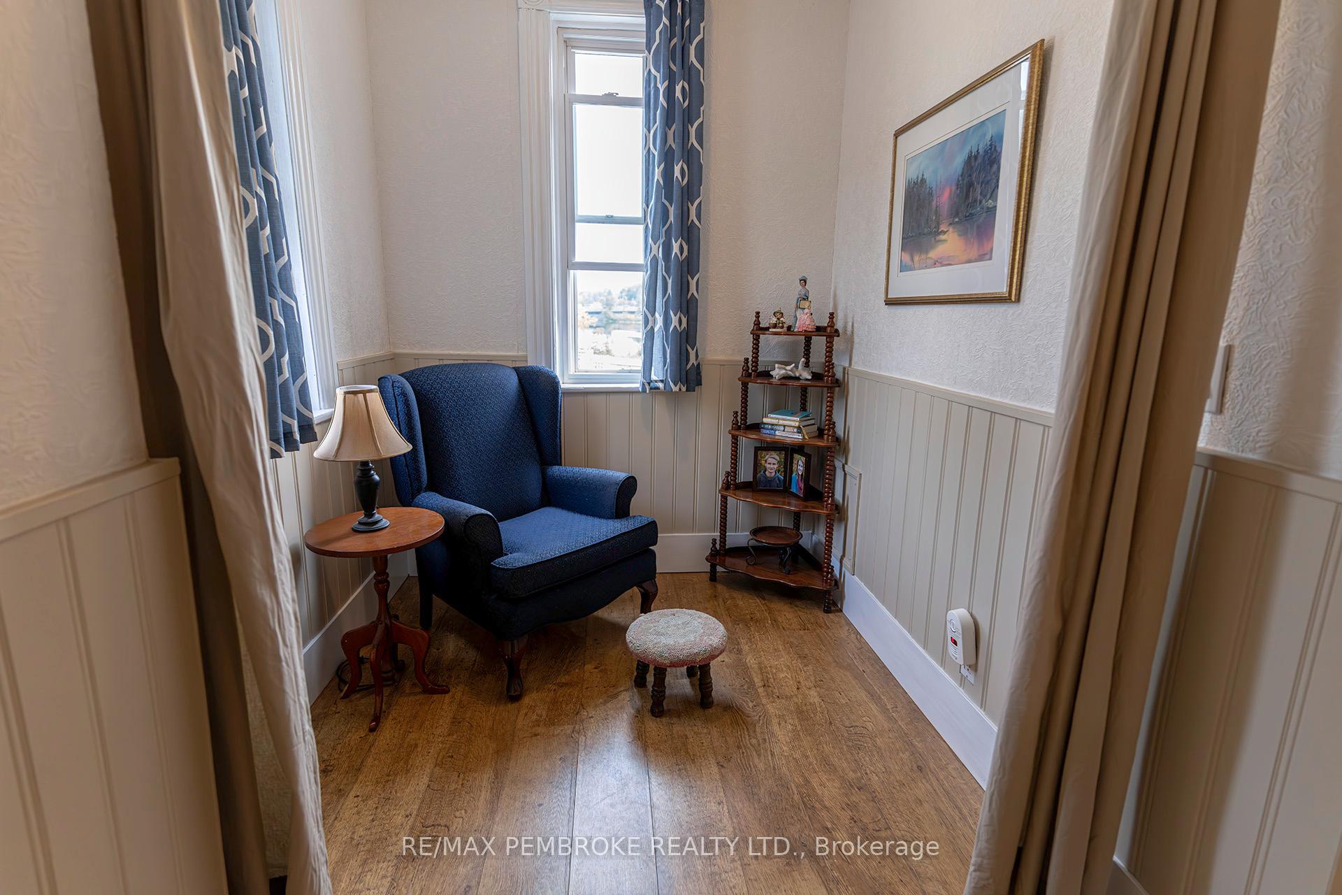 Photo 25 of 138 Jane Street, Bonnechere Valley, Eganville/Bonnechere Twp — HOMEH