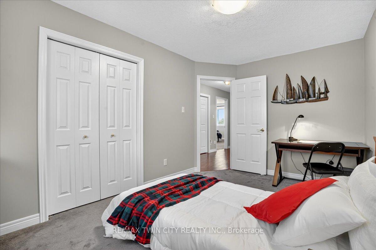 Photo 31 of 166 Bridgewater Crescent, Waterloo — HOMEH