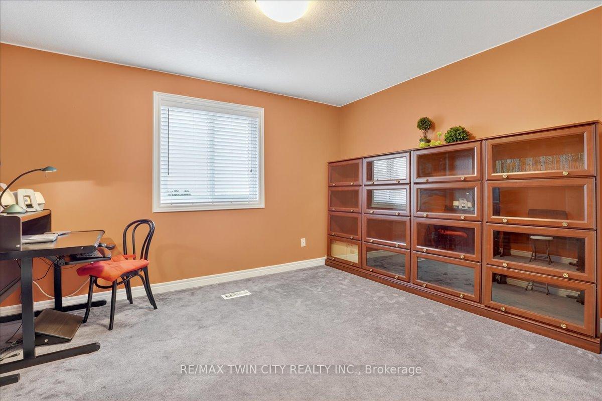 Photo 34 of 166 Bridgewater Crescent, Waterloo — HOMEH