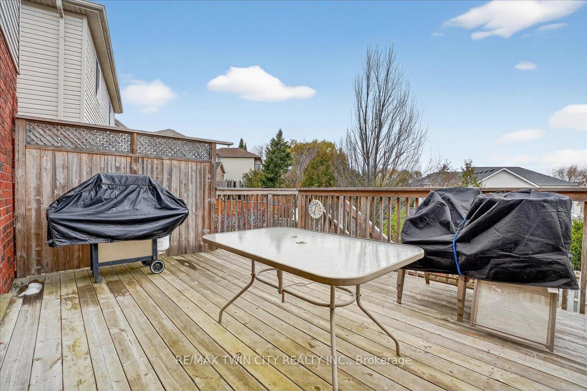 Photo 45 of 166 Bridgewater Crescent, Waterloo — HOMEH