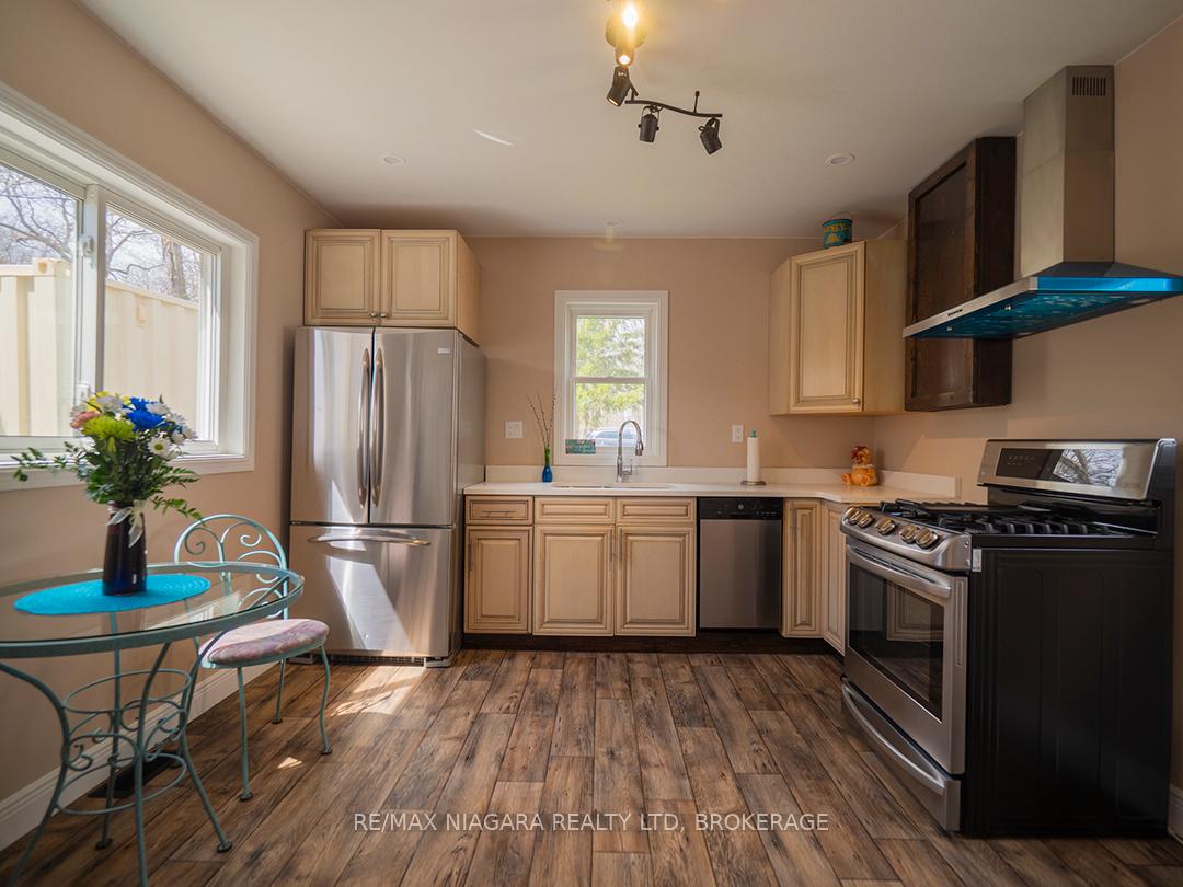 Photo 5 of 11215 Harbourview Road, Wainfleet, Lakeshore — HOMEH