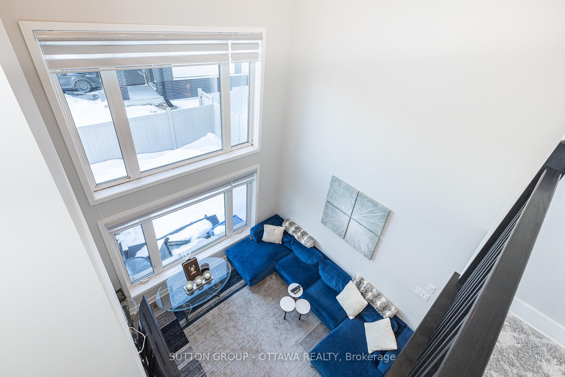 Photo 5 of 214 Big Dipper Street, Ottawa, Riverside South/Gloucester Glen — HOMEH
