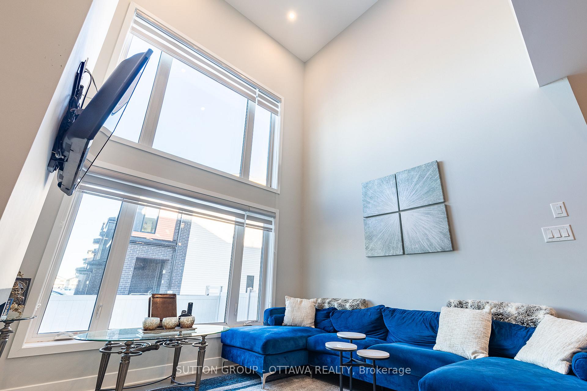 Photo 7 of 214 Big Dipper Street, Ottawa, Riverside South/Gloucester Glen — HOMEH