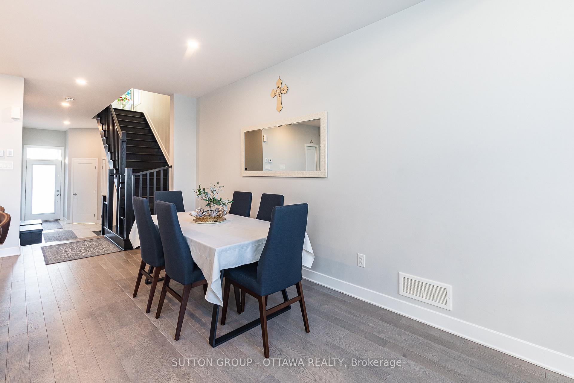 Photo 41 of 214 Big Dipper Street, Ottawa, Riverside South/Gloucester Glen — HOMEH
