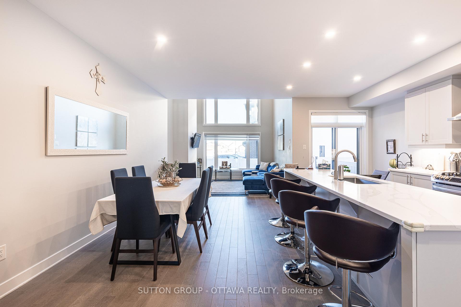 Photo 27 of 214 Big Dipper Street, Ottawa, Riverside South/Gloucester Glen — HOMEH