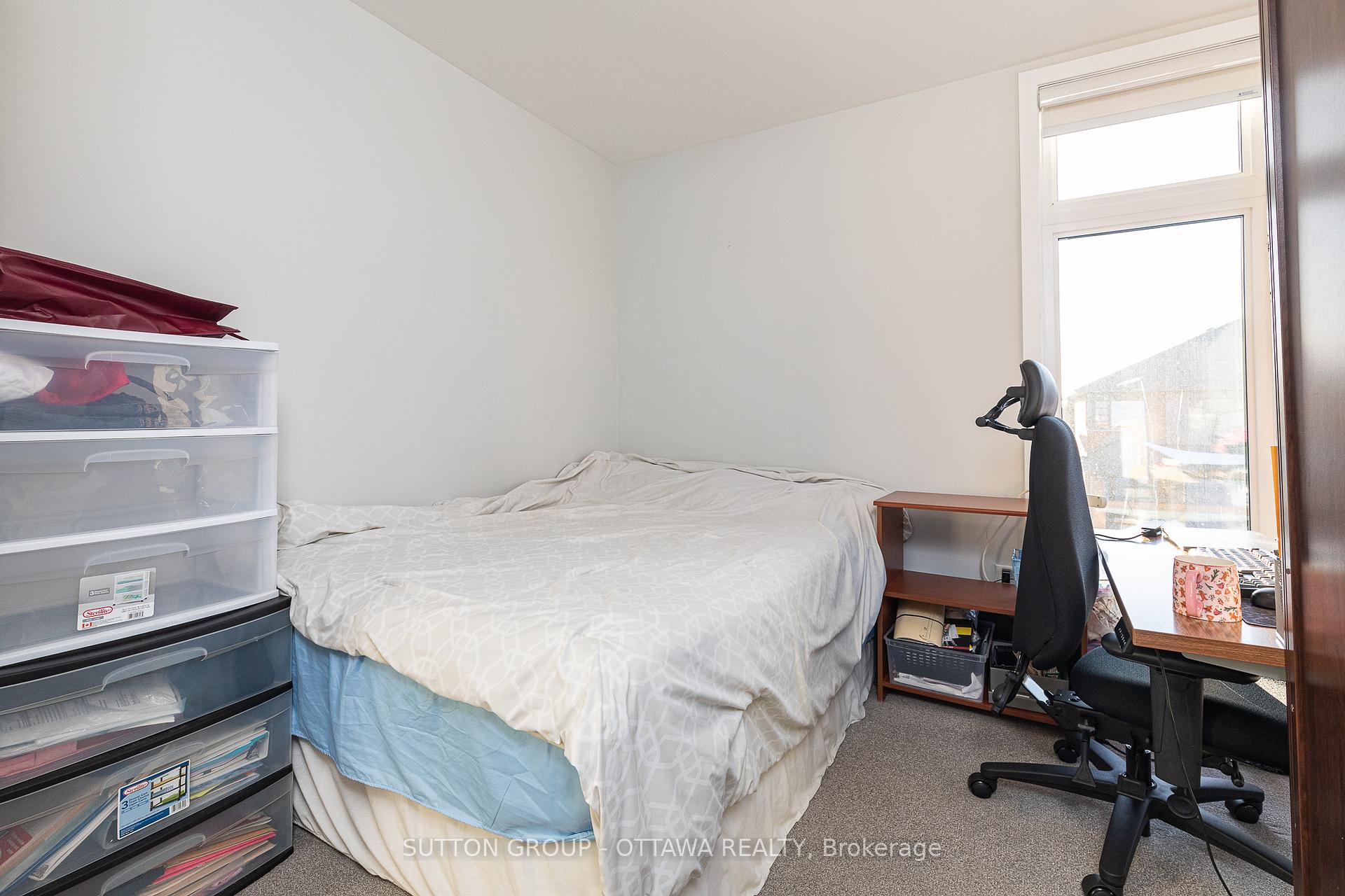Photo 26 of 214 Big Dipper Street, Ottawa, Riverside South/Gloucester Glen — HOMEH