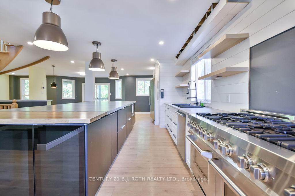 Photo 14 of 63 White Elm Road, Barrie, Holly — HOMEH