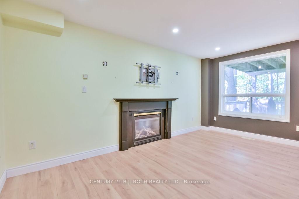 Photo 22 of 63 White Elm Road, Barrie, Holly — HOMEH