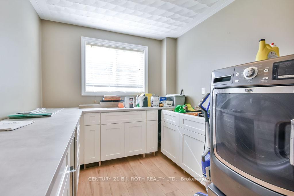 Photo 25 of 63 White Elm Road, Barrie, Holly — HOMEH