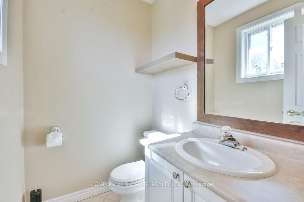 Photo 41 of 63 White Elm Road, Barrie, Holly — HOMEH