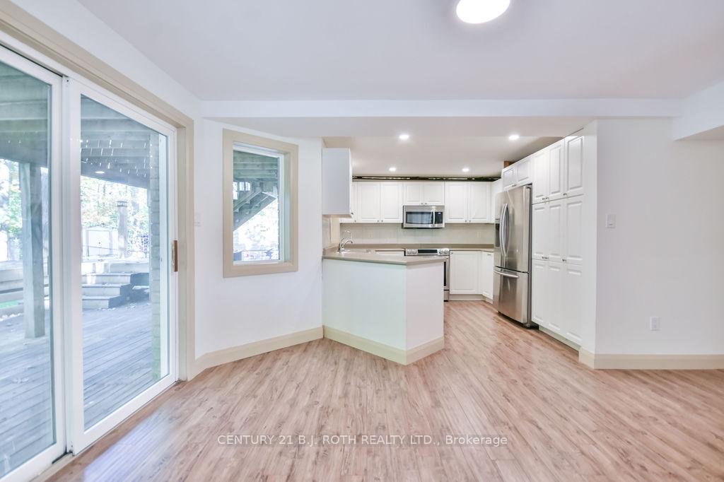 Photo 34 of 63 White Elm Road, Barrie, Holly — HOMEH