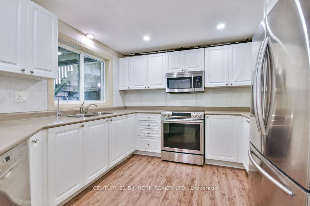 Photo 38 of 63 White Elm Road, Barrie, Holly — HOMEH