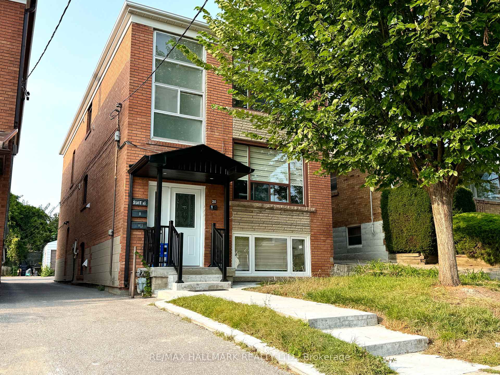 Photo 1 of Unit #3, 20 Holwood Avenue, Toronto, Keelesdale-Eglinton West — HOMEH