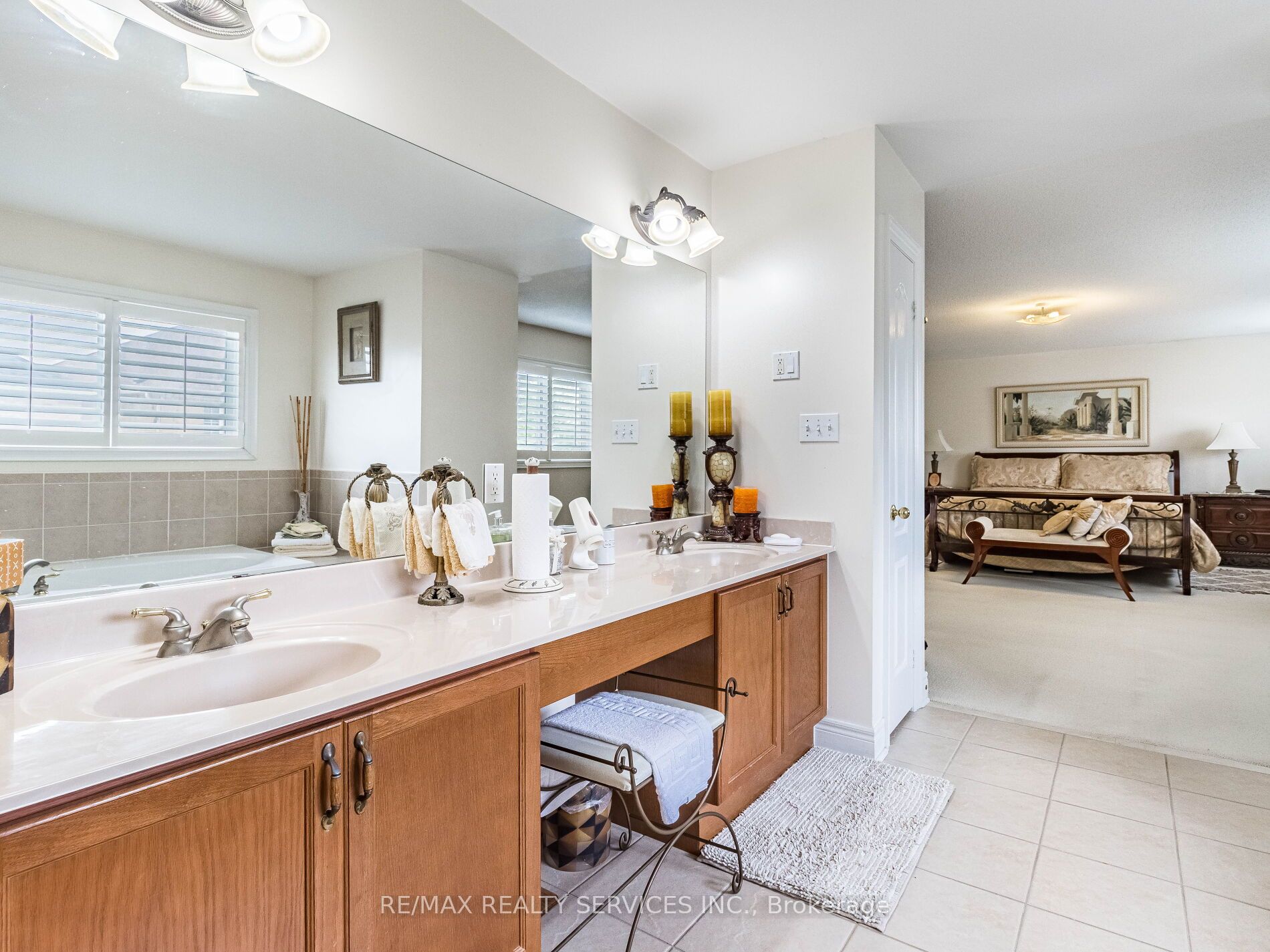 Photo 61 of 44 Trailhead Crescent, Brampton, Sandringham-Wellington — HOMEH