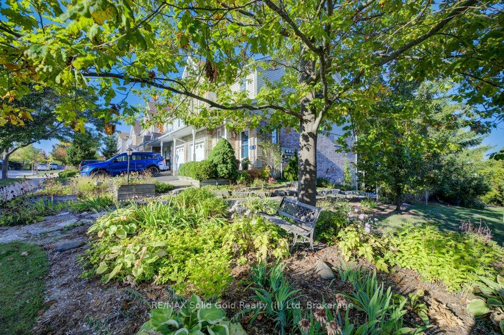 Photo 2 of 644 Butternut Avenue, Waterloo — HOMEH