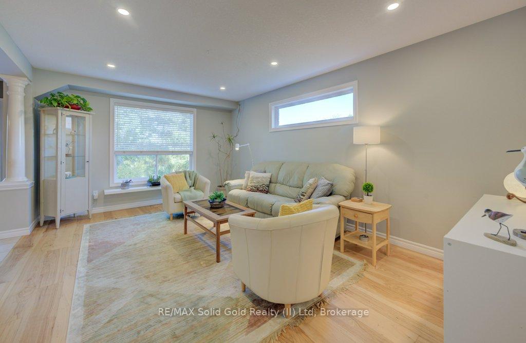 Photo 5 of 644 Butternut Avenue, Waterloo — HOMEH