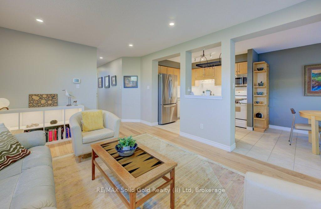 Photo 7 of 644 Butternut Avenue, Waterloo — HOMEH