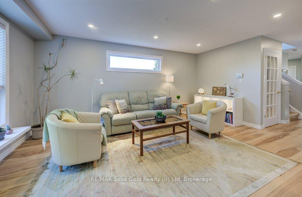 Photo 8 of 644 Butternut Avenue, Waterloo — HOMEH