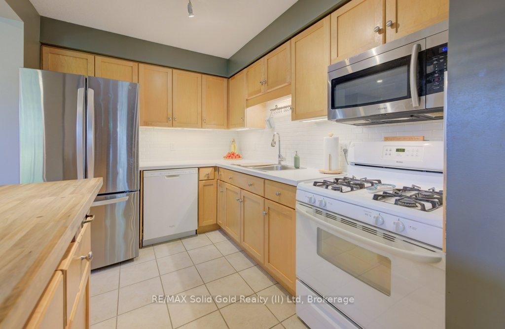 Photo 9 of 644 Butternut Avenue, Waterloo — HOMEH
