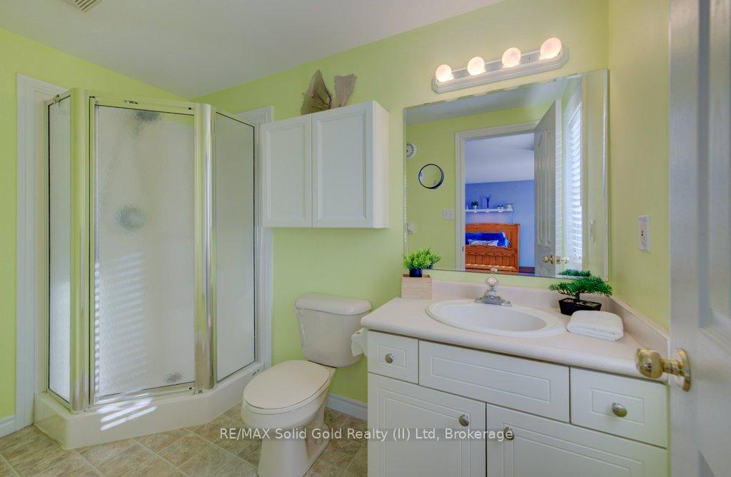 Photo 20 of 644 Butternut Avenue, Waterloo — HOMEH