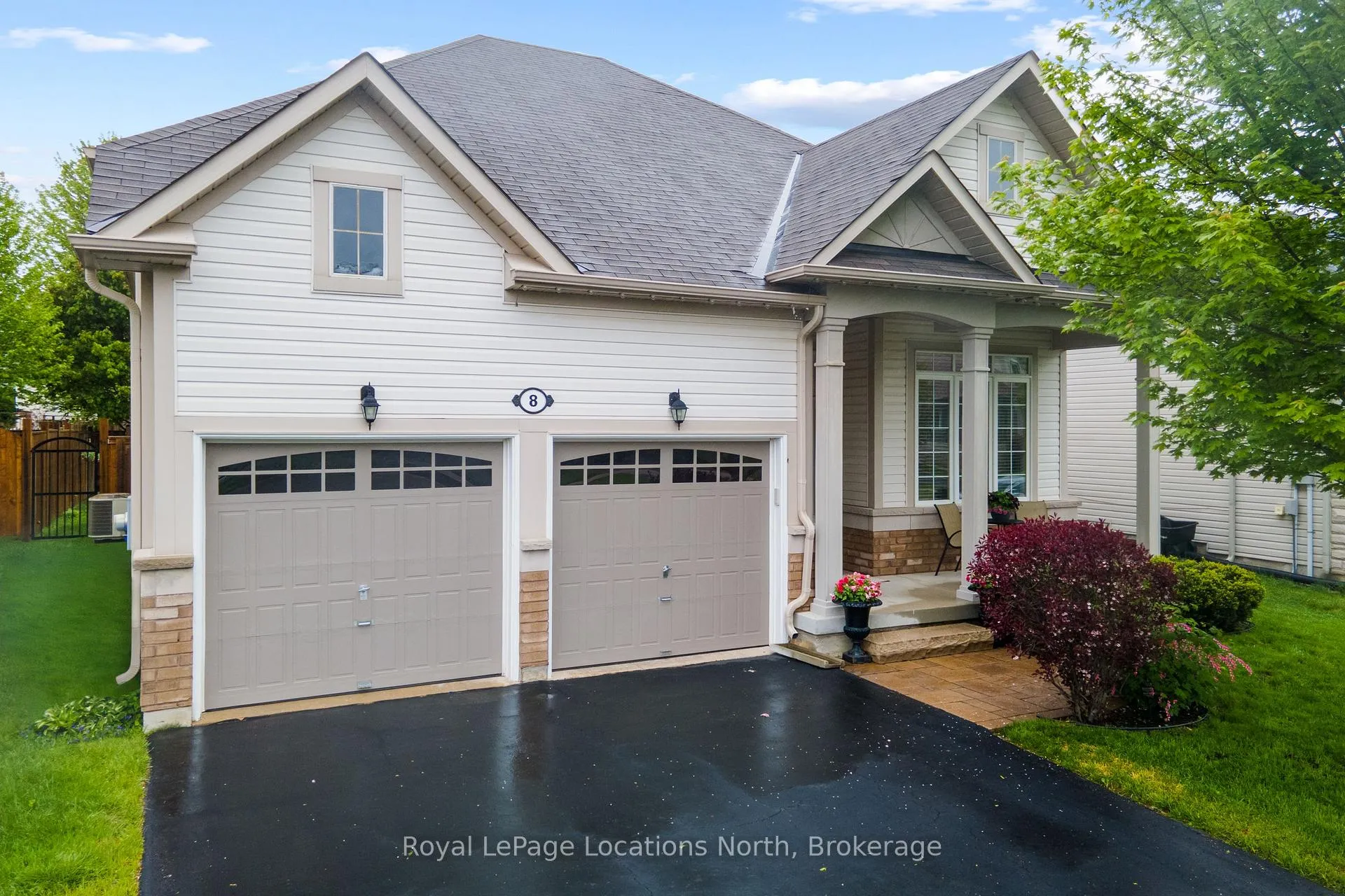 Photo 3 of 8 Broadpoint Street, Wasaga Beach — HOMEH