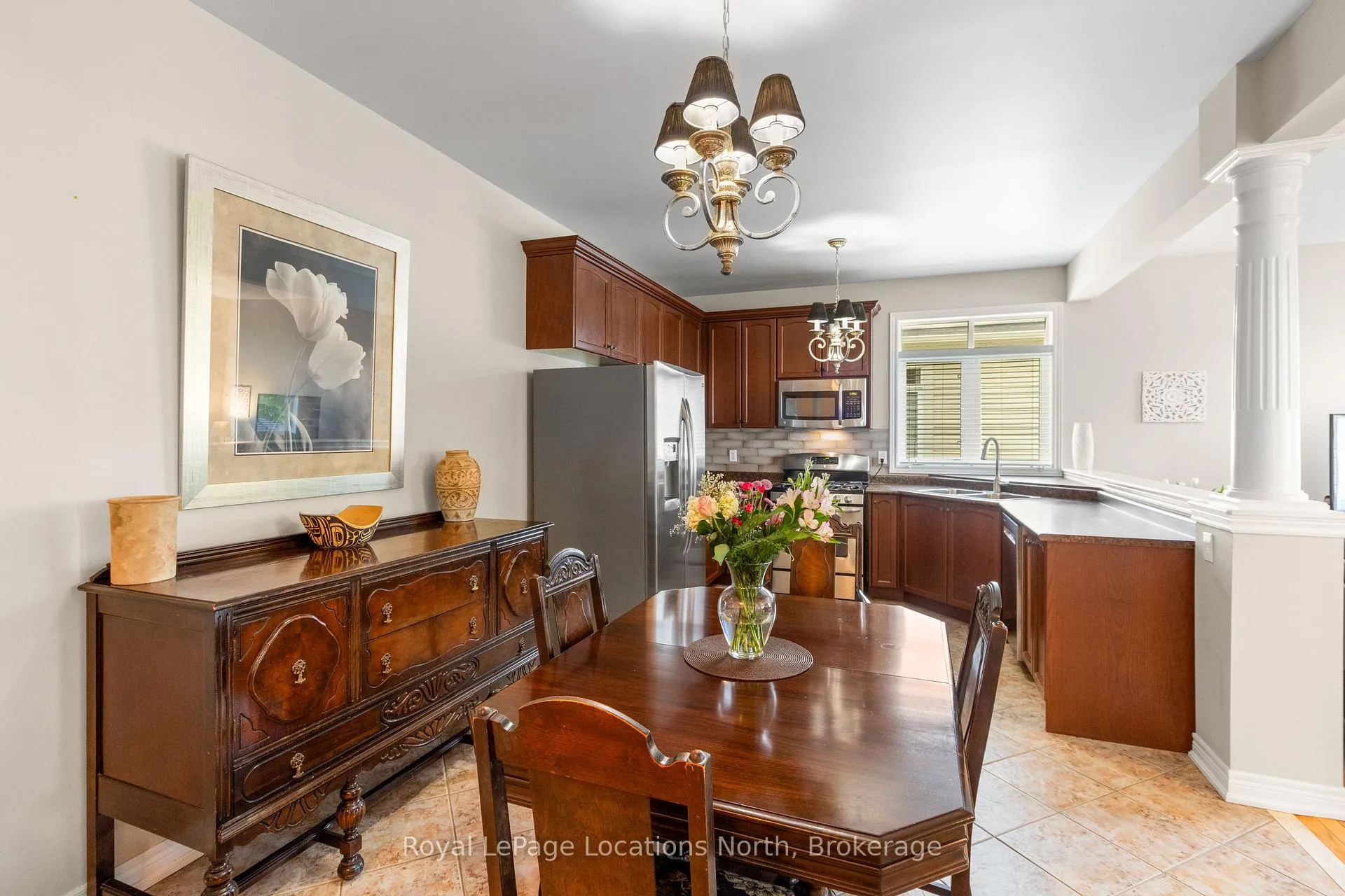 Photo 7 of 8 Broadpoint Street, Wasaga Beach — HOMEH