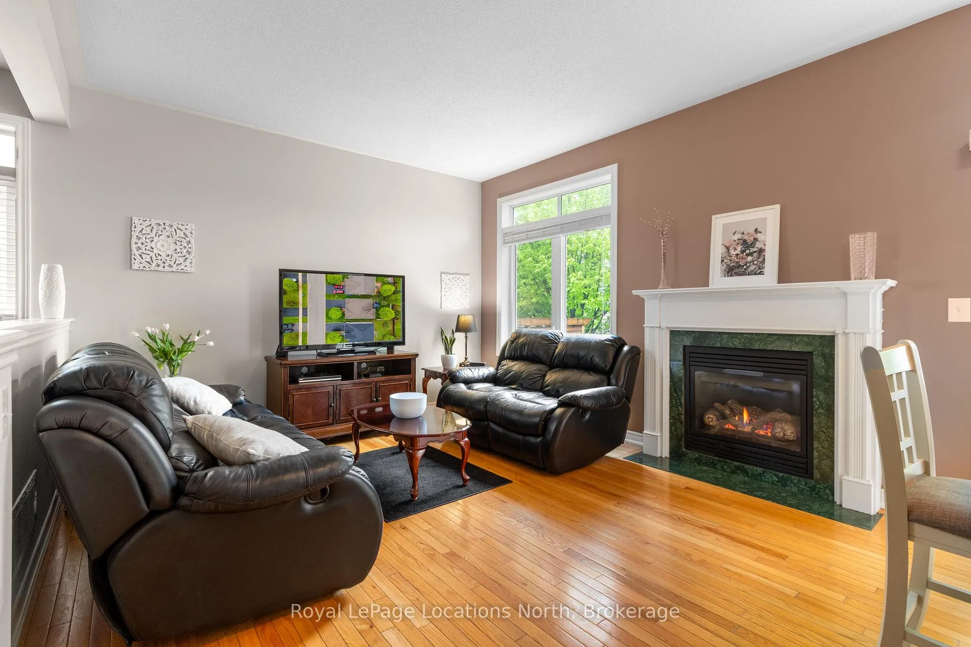 Photo 14 of 8 Broadpoint Street, Wasaga Beach — HOMEH