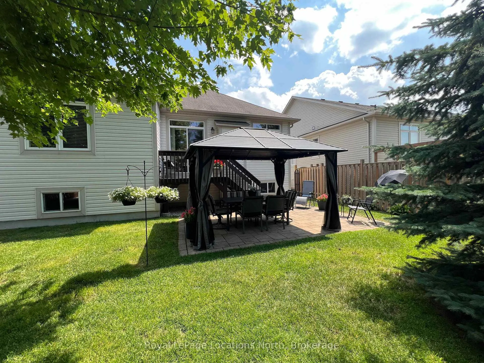 Photo 31 of 8 Broadpoint Street, Wasaga Beach — HOMEH