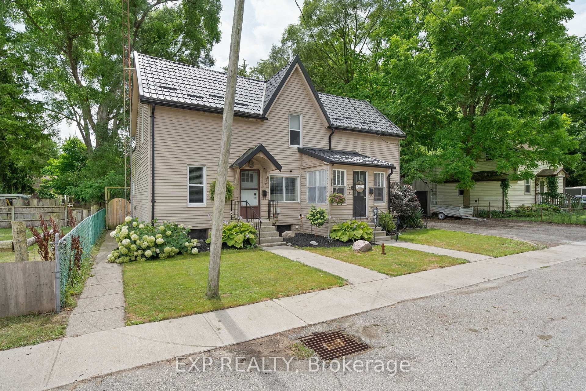 Photo 3 of 166 Mehring Avenue, West Elgin, West Lorne — HOMEH